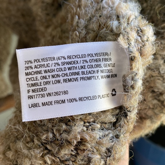 Sweater - Picture 3 of 3